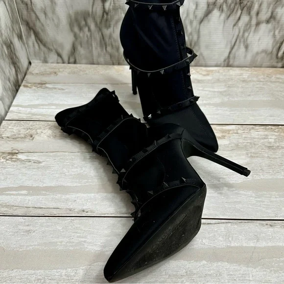 Olivia Ferguson Black Studded Spiked Stilettos Boots Booties Women Sz 8 Sexy - Picture 11 of 11